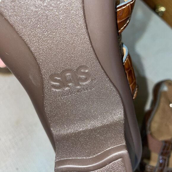 SAS Women’s Strappy Sandals Size 8.5 M Brown Leather Outdoors Going Out Party - Picture 2 of 12